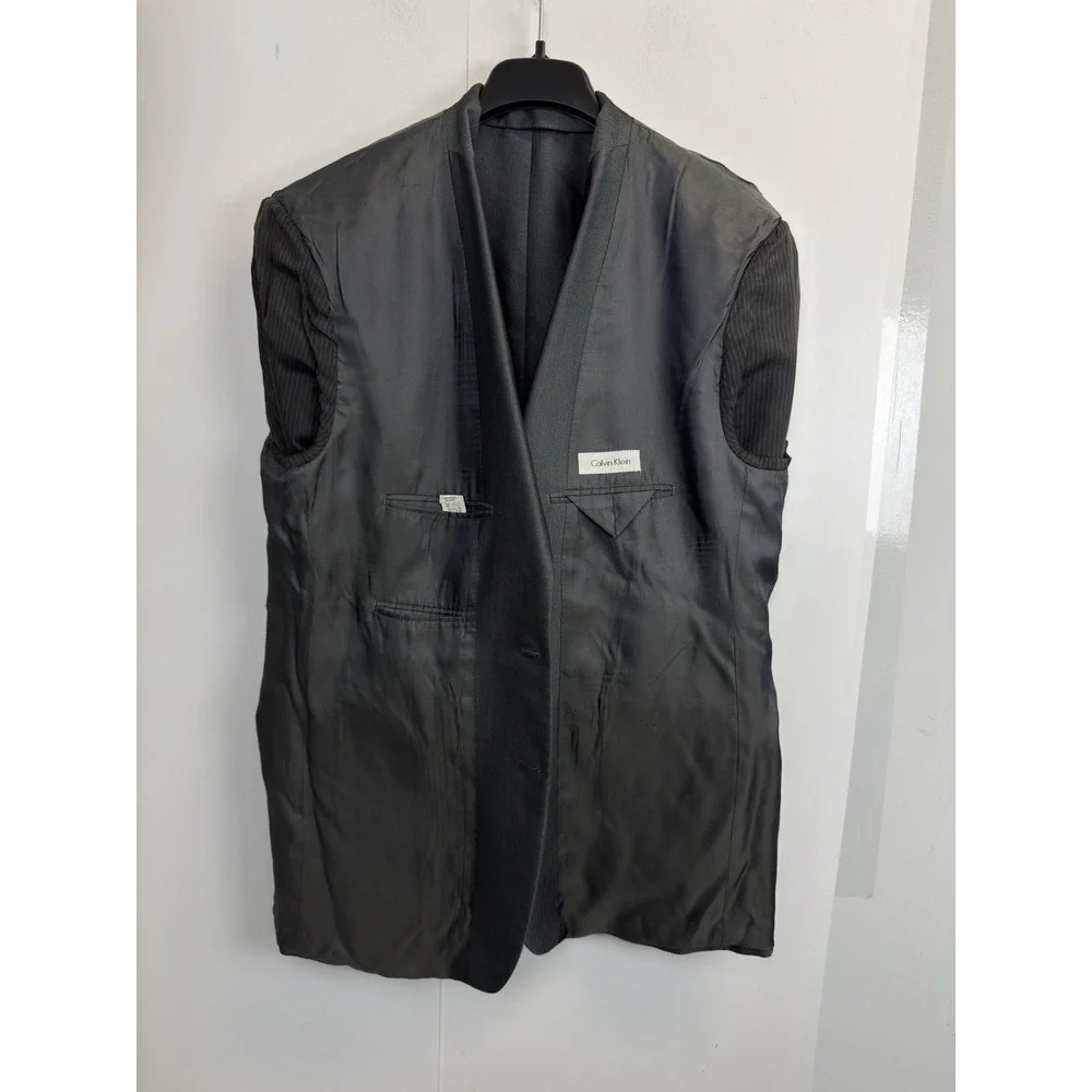 Calvin Klein Men's 46L Sport Coat Blazer Two Button Grey Herringbone Poly Blend‎